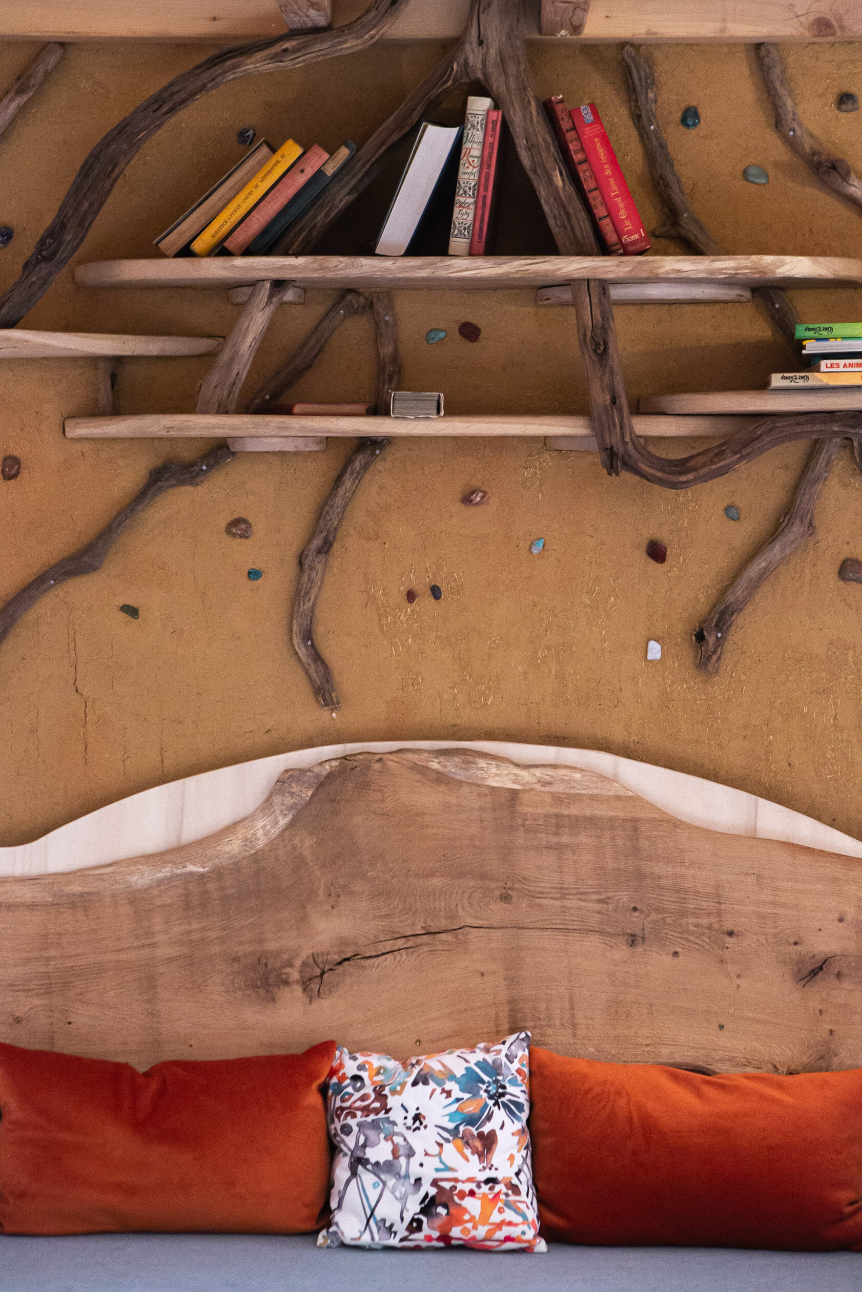 Canapé cabane enterrée