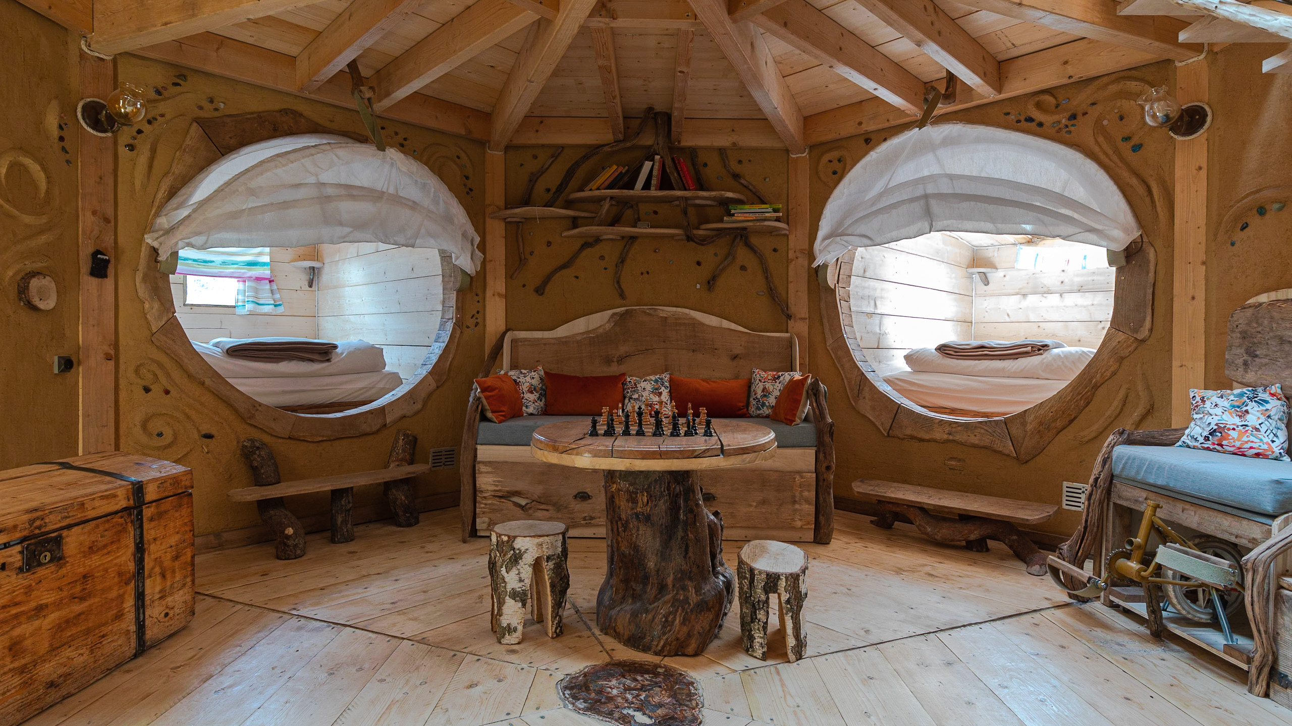 Cabane enterrée interieur