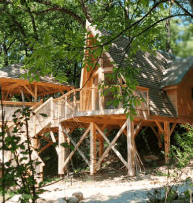 cabane en A insolite blooma